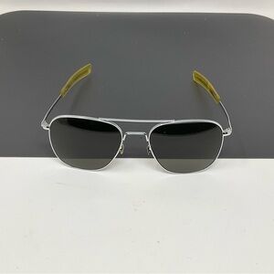 Vintage American Optical Silver pilot Sunglasses 57mm no nosepads broken lenses